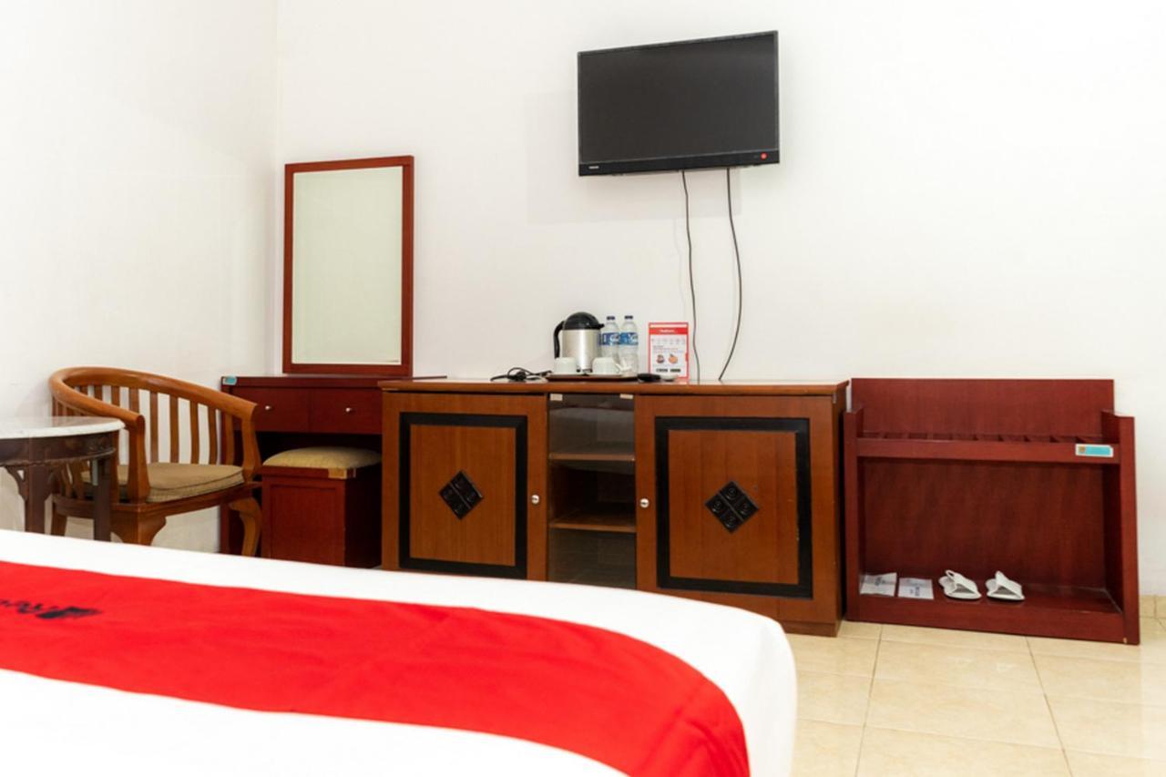 Reddoorz Plus Syariah Near Java Supermall Semarang 2 Exterior photo