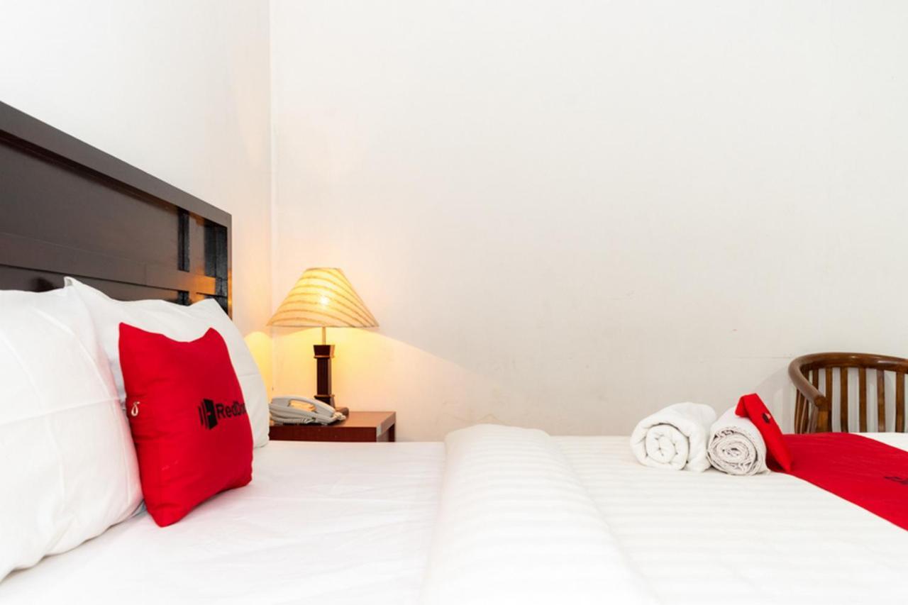 Reddoorz Plus Syariah Near Java Supermall Semarang 2 Exterior photo