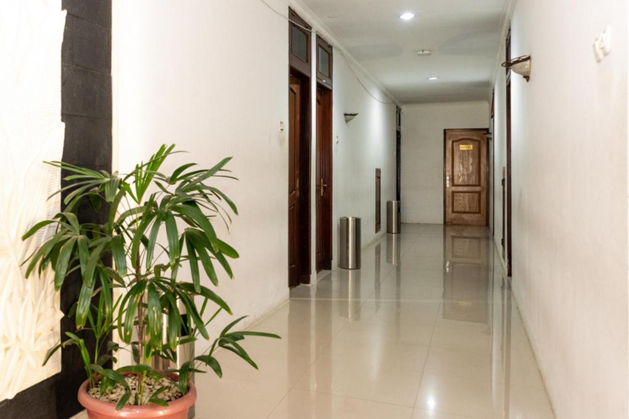 Reddoorz Plus Syariah Near Java Supermall Semarang 2 Exterior photo